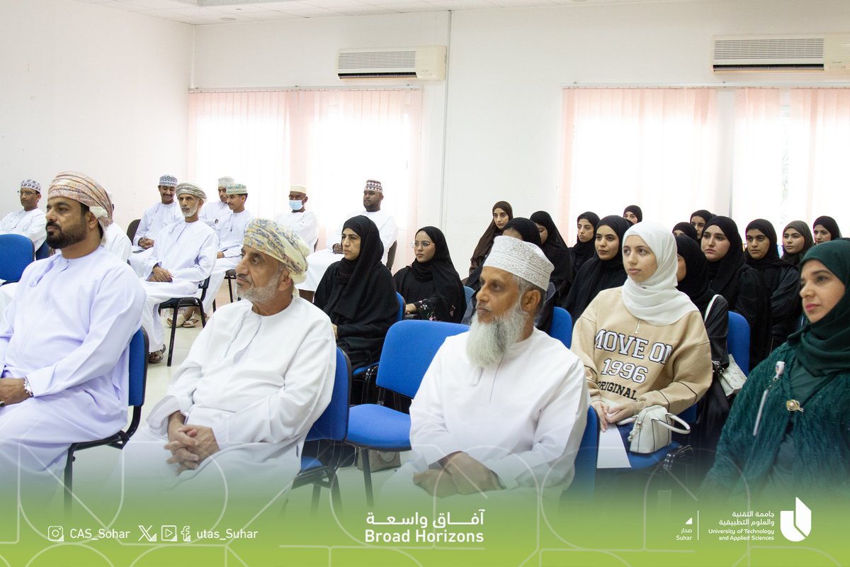 UTAS_Suhar's tweet photo. استقبلت #جامعة_التقنية_والعلوم_التطبيقية ب #صحار 33 طالبا وطالبة موزعين على كلية علوم الحاسوب والمعلومات وكلية الهندسة والتكنولوجيا للفصل الدراسي الثاني،وخلال كلمة الاستقبال أشادت الدكتورة حنيفة بنت أحمد القاسمية مساعد رئيس الجامعة لفرع صحار في خطابها على https://t.co/fRrWVuYWCO