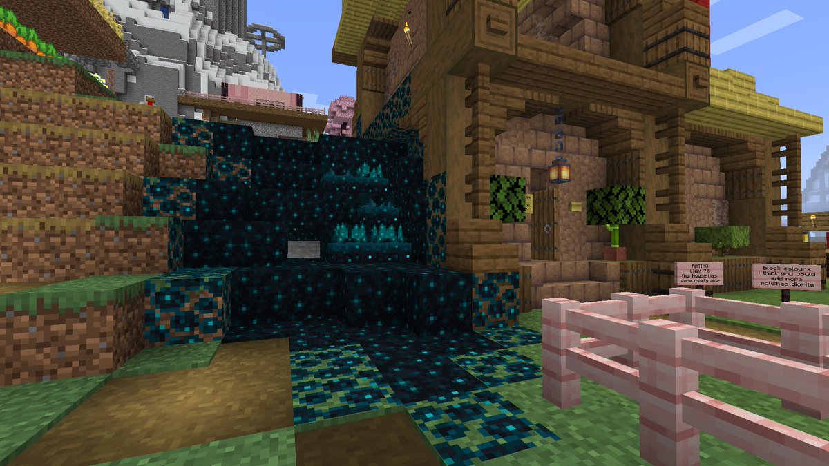 bunjeekhord's tweet photo. house got griefed on the #allmp server. https://t.co/QmkAOyMlMQ