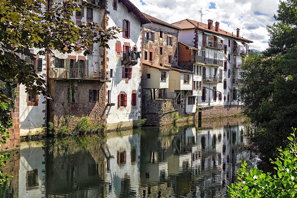 #HiddenSpotsOfSpain

📍Elizondo, Navarra