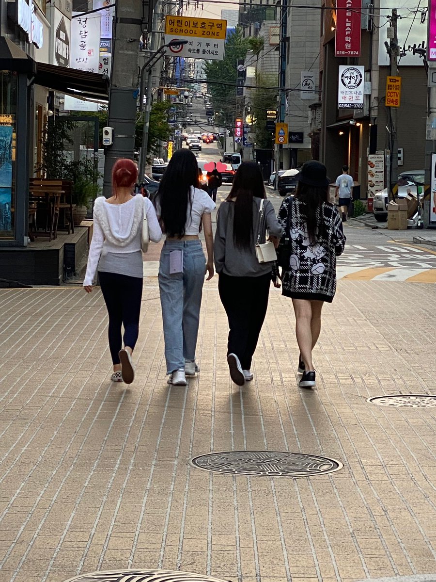 myaespadeul's tweet photo. 210623 
Cre: j__rina
#aespa #에스파 https://t.co/4352t3gGcP