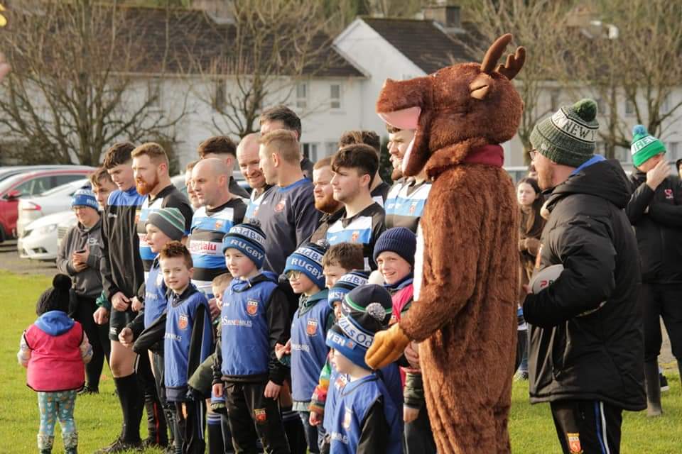 InishowenRFC's tweet photo. Congratulations to our Senior XV on a hard fought 17-13 victory over @LimavadyRFC 2s in the #FosterCup 1/4 final yesterday. Wonderful to see our Club Tots lead out the Team @UlsterBranch #irelandsmostnortherlyrugbyclub https://t.co/82rRW0HOnB