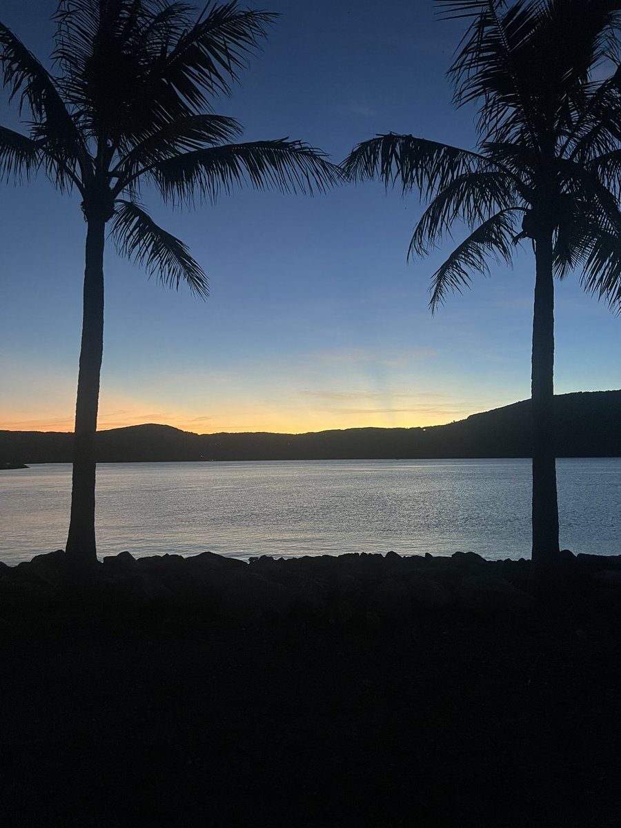 juna_silwal's tweet photo. Problems of Human: Never appreciating each other and Always seeking appreciation. #truth #life #sunset #human https://t.co/J8wMSMEGu7