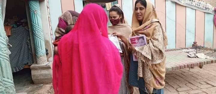 AWPSindh's tweet photo. Door to door campaign. PS 17, Naseerabad - Warah.
#VoteForBulb π‘ https://t.co/3Le4jByOG8