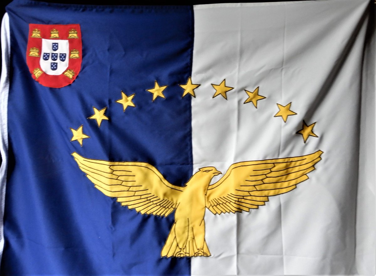 afonso_acc's tweet photo. em dia de eleições gostava de lembrar o quão bonita a bandeira dos açores é https://t.co/IMnWD2hkfD