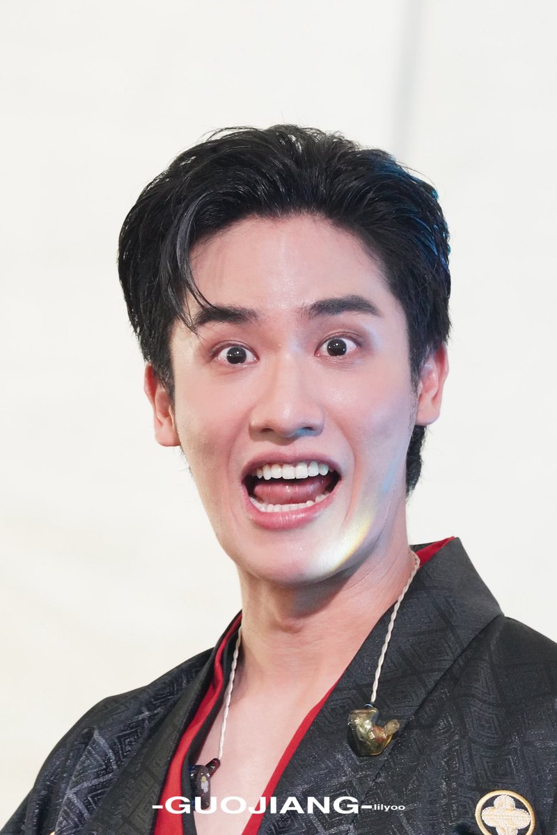 GLilyoo0526's tweet photo. 🥹𝒊𝒕'𝒔 𝒉𝒐𝒕 𝒃𝒖𝒕 𝒍𝒐𝒗𝒆𝒍𝒚

#Tawan_V @Tawan_V 

 #ISUZUxTayDew https://t.co/ysWRNJkztT