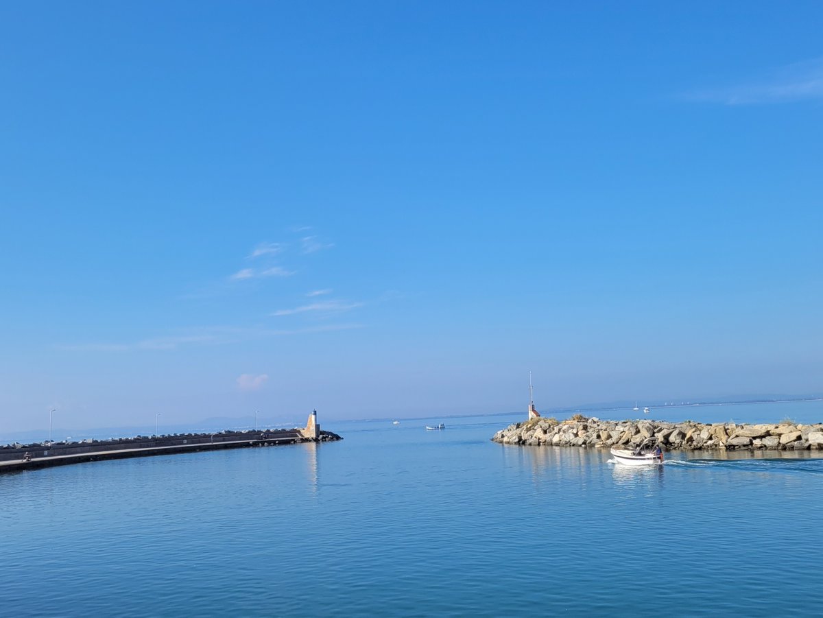 3CatInfo's tweet photo. Mor un submarinista a la costa de Roses per un problema en l'equip d'immersió
https://t.co/X1Nnzy82Nm https://t.co/CCBNdF0T3f