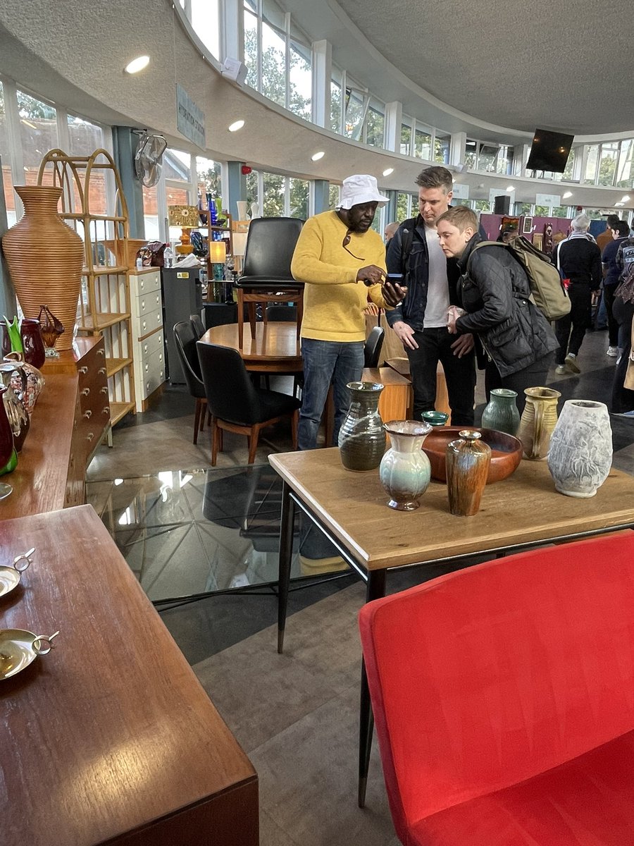 so_lastcentury's tweet image. So Last Century vintage fair returns to St Dunstan’s College in Catford, SE London, next weekend.

50 amazing traders in 2 huge halls over 2 days

Sat 10 &amp;amp; Sun 11 Feb

See website to get half-price advance tickets, code SDC24 (link in bio)

@TeamCatford @lewishamledger