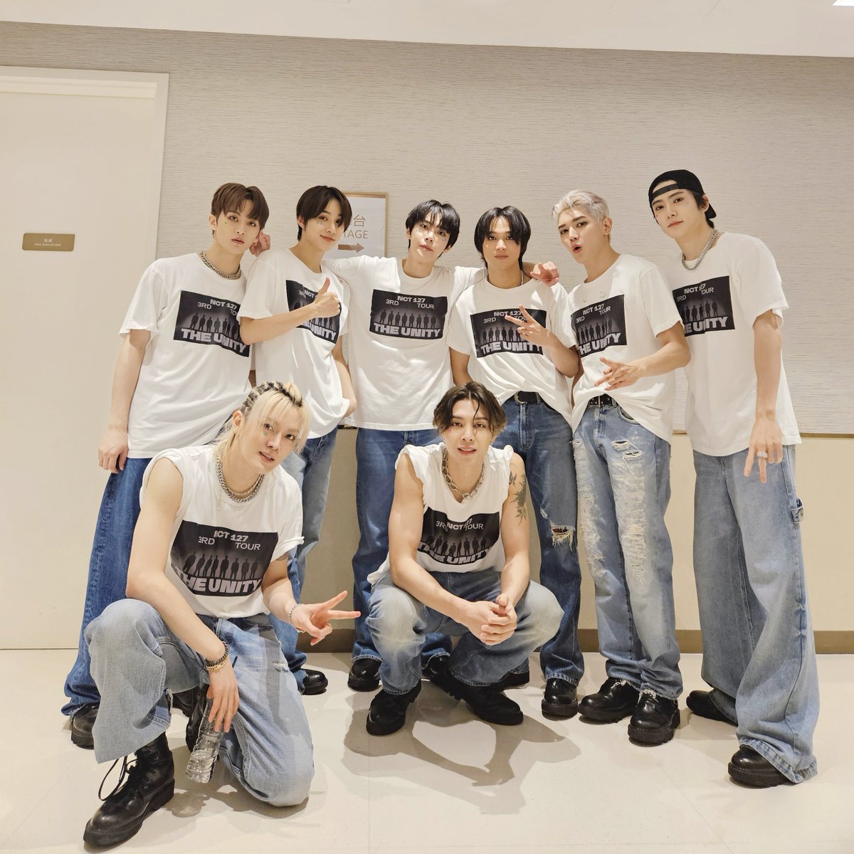 시즈니이이이
오늘 마카오 공연 잘 마무리 할수있게 응원해줘서 고마워여!!!!!
담에 올때 또 즐겁게 놀아여여어어ㅓㅇ
안녕~~~!!! - Fullsun #HAECHAN

NCTzen!!!!!! 
谢谢大家的应援，让我们顺利完成澳门的演唱会！！
下一次再来的时候再一起玩得开心点吧！
再见～～！！

#NCT127 #NEOCITY #MACAU