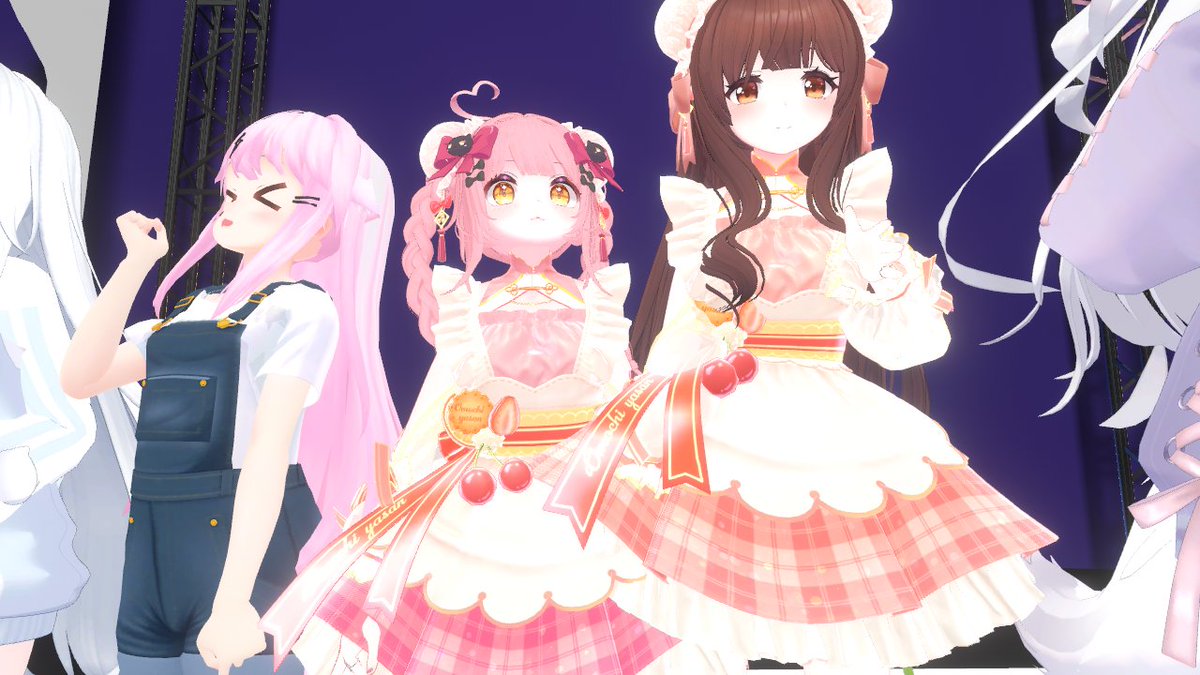 VRneko3mai's tweet photo. 【　#ColorfulParty #からぱり からぱりふぇす　】より3  
てぇてぇが過ぎる(=^‥^=)ゞ－☆はぁはぁ https://t.co/Bp2PJS6fIV
