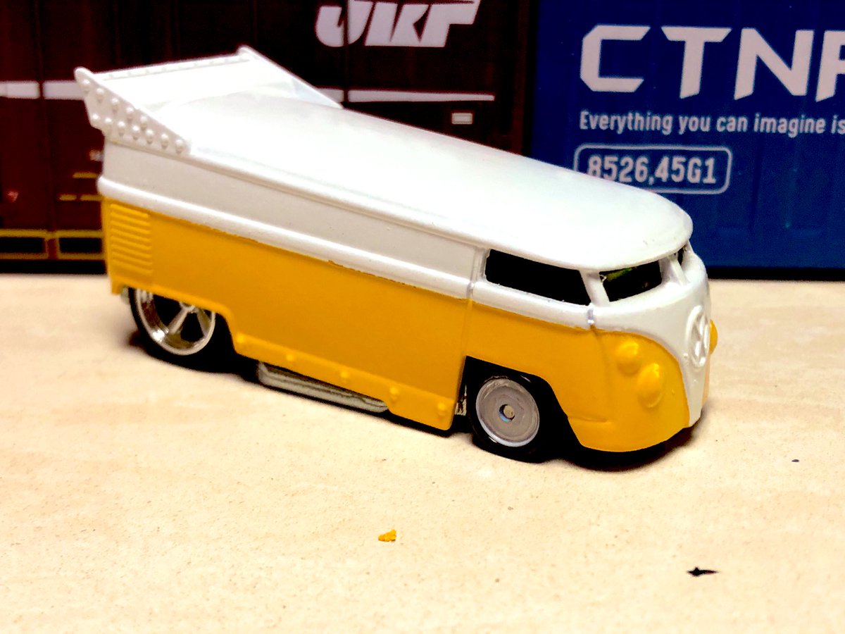 porschegmbh's tweet photo. #ホットウィール  #HotWheels  #Volkswagen  #dragbus 
HWドラバス、ケイシーのショップから帰ってきました
さすがケイシー！！ https://t.co/ycenHeEeHy