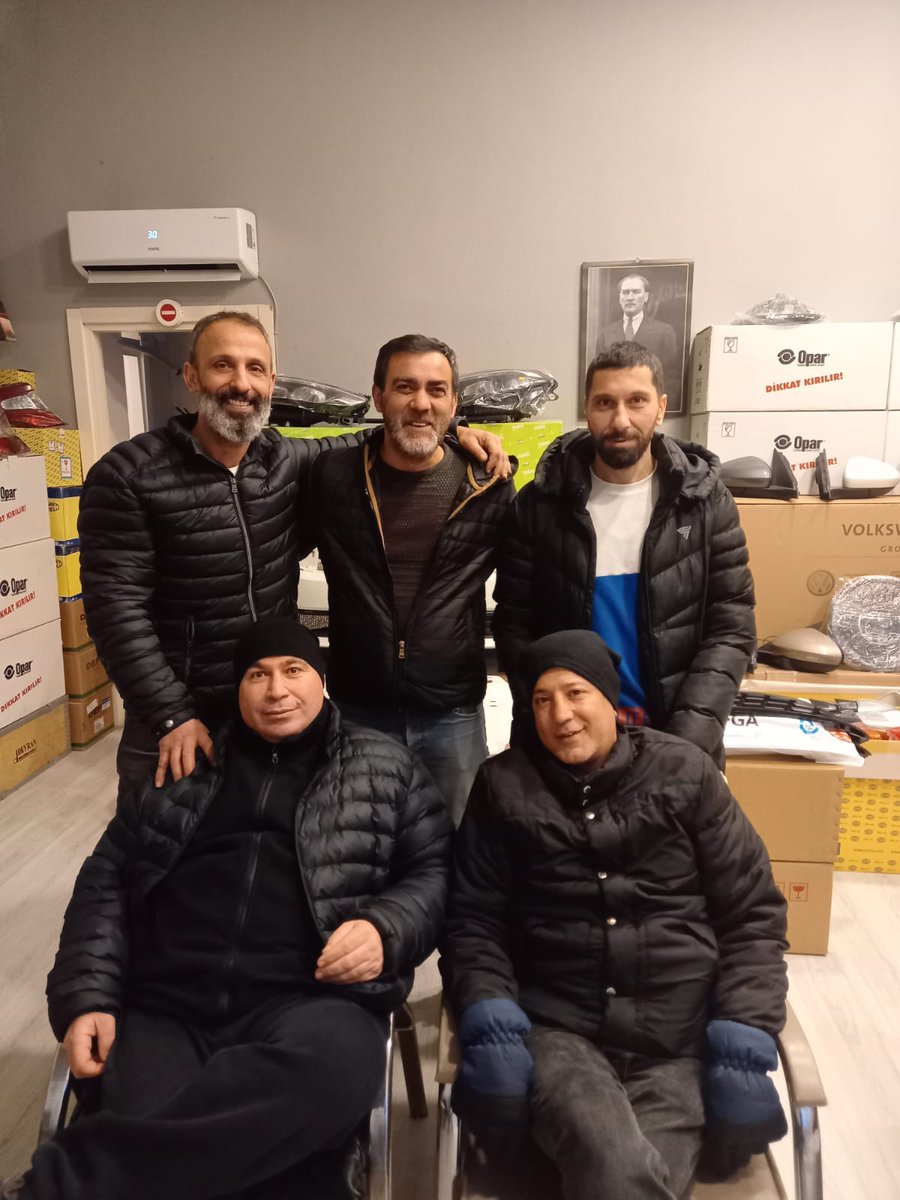 Menfaatiniz ne ise, kıbleniz o taraf olmuş.
Bu saatten sonra ziyan olma devri bitmiştir.
Herkes seçtiği ihtimallerle mutlu olsun.
<a href="/Aykutku12/">Aykut kuş</a>
<a href="/Mustafa74953431/">Mustafa ŞİMŞEK</a>
@PalaRemzi00716
<a href="/kodak_ilker/">KODAQ</a>
<a href="/K60592870Kadir/">ADALET VE ÖZGÜRLÜK</a>
@Gezegen1499
#3308MitingeGelHakkınıAl