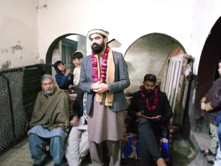 PATSktOfficial's tweet photo. پاکستان عوامی تحریک کے امیدوار حافظ غلام مصطفےٰگجر  حلقہ این اے73 اور محمدکلیم طاہر حلقہ پی پی51 کی محلہ پراناڈسکہ میں کارنرمیٹنگ اہل علاقہ کی بھرپور کیساتھ مکمل حمایت کا اعلان
#Elections2024 #Shameful #AnushkaSharma #KarachiRain #ایاک_نعبد_و_ایاک_نستعین @GujjarPAT https://t.co/TcAvtixhbF