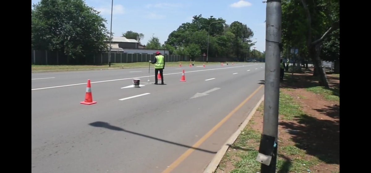 DANorthWestNews's tweet image. The choice is YOURS in this year's election!

The ANCs potholes? Or the DAs maintained roads?

🗳 Register TODAY to VOTE for a DA government to RESCUE South Africa!

#RescueSA #RegisterToVoteDA