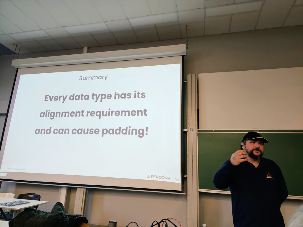 LizZ_Q's tweet photo. How important is improving the performance and cost efficency with Data Modeling in #postgresql by @elchinoBR in #fosdem2024 #devroom #database #opensource https://t.co/ICDoFUIdSt
