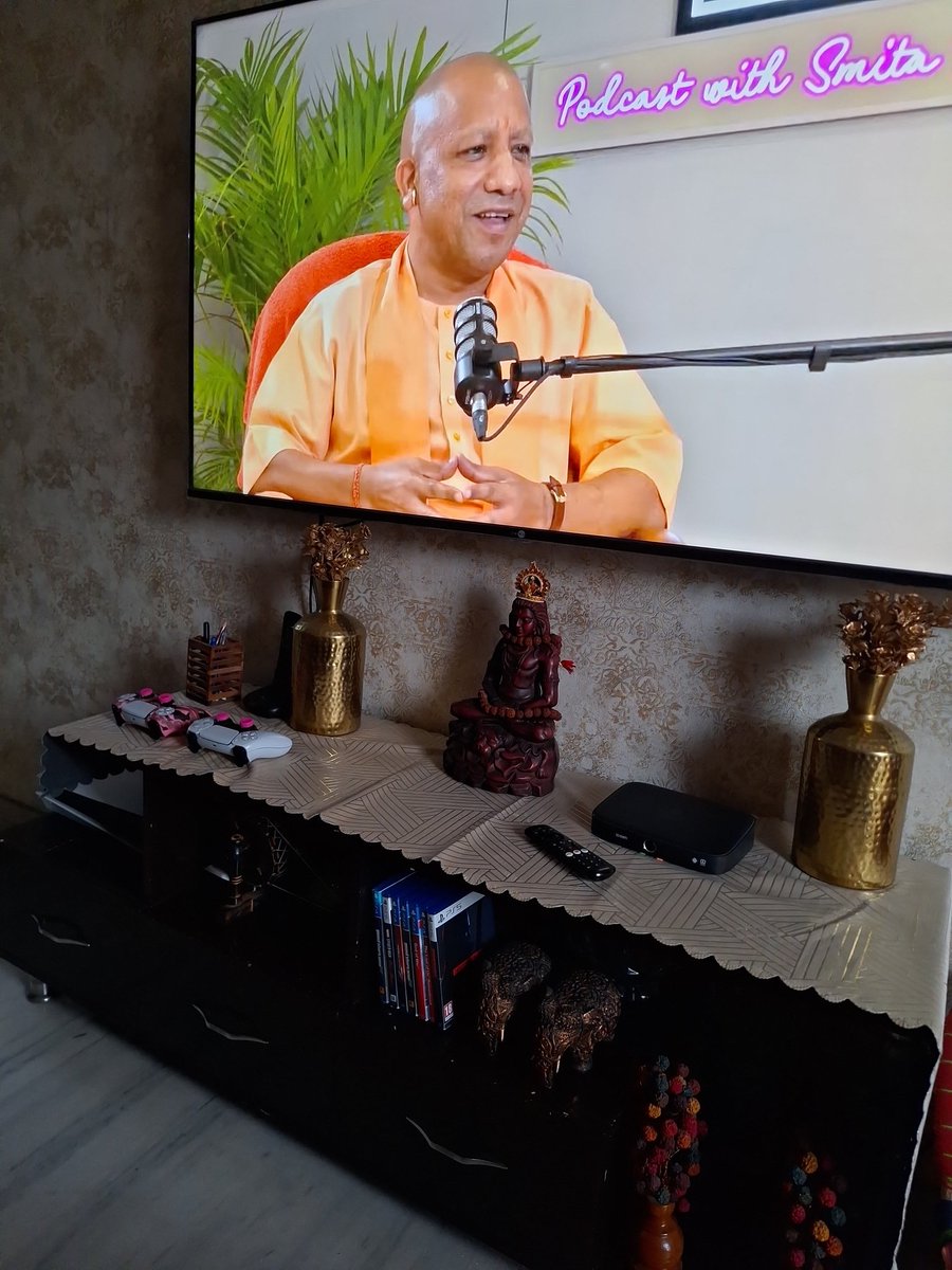 ravi40642740's tweet photo. @myogiadityanath https://t.co/TOFdfdXitK