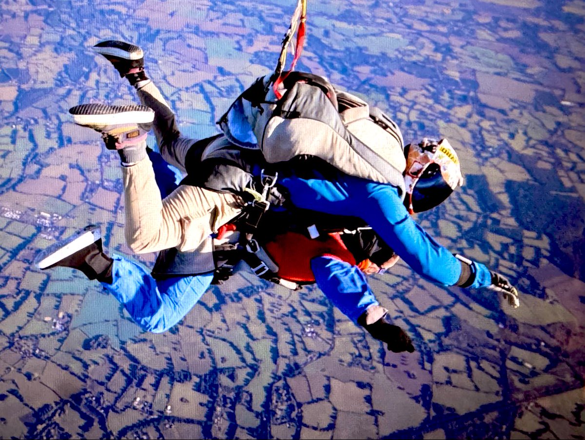 InizioBelleAme's tweet photo. March will soon be here and I’ll get to meet up with this lovely soul again #Jump2 🪂
I can’t wait for the constant laughs and to again experience that “feeling” of tumbling out of the aircraft and free falling above views that quite simply take your breath away 🩷 https://t.co/44UET76fcp