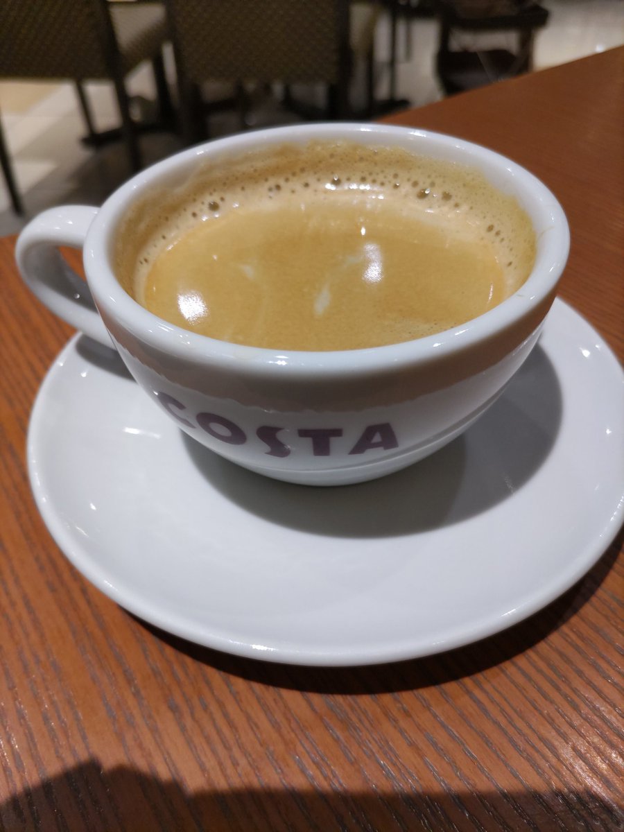 XBtAsHFeVJXBI4x's tweet photo. ディナー後のカフェにイオンモール内にある #LightCafe さんにて #チョコバナナパンケーキ #COSTA_COFFEE の #マイルドコーヒー #ストロングコーヒー です🥞☕ ここのパンケーキはボリューム満点でふわふわ食感がグッドですね👍
#食後のカフェ
#パンケーキ
#カフェのある暮らし
#スイーツのある暮らし https://t.co/tkMVmu5Aof