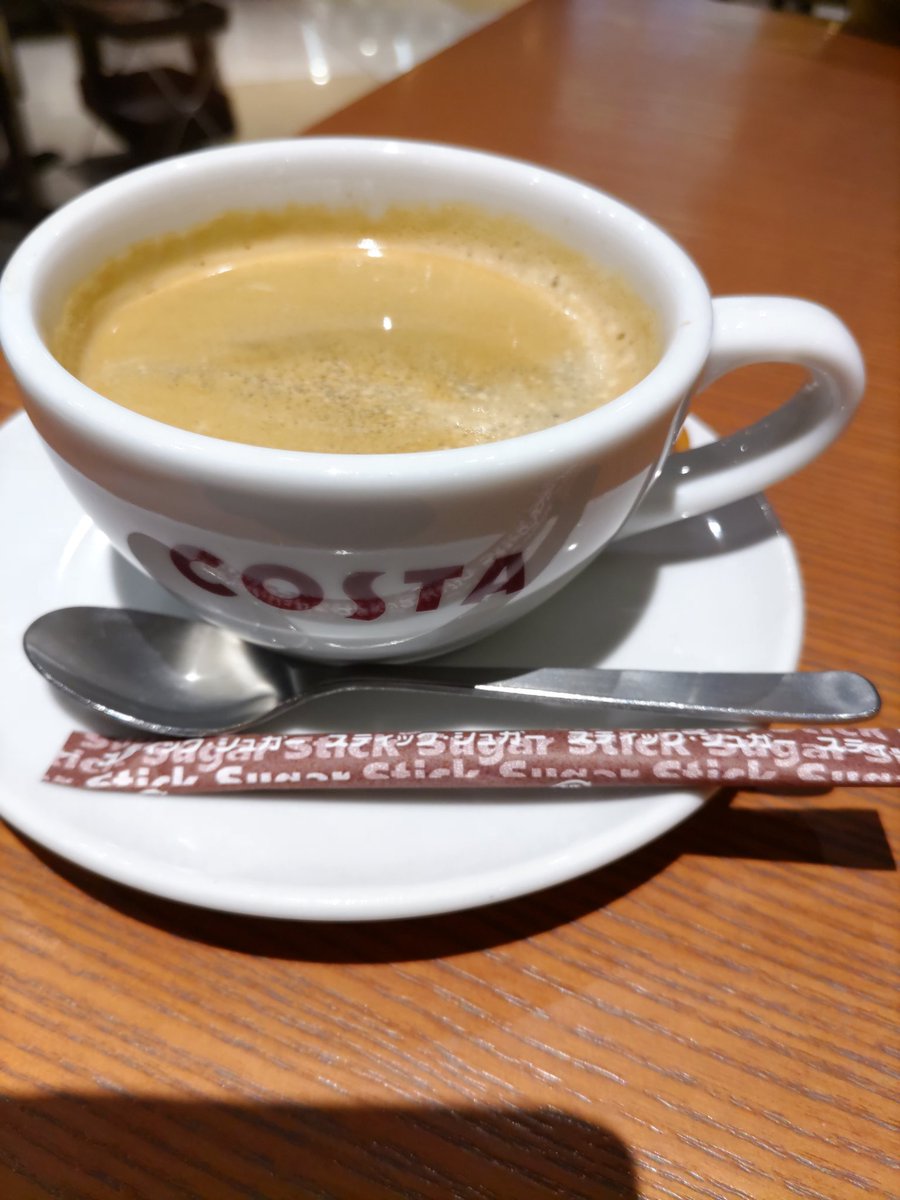 XBtAsHFeVJXBI4x's tweet photo. ディナー後のカフェにイオンモール内にある #LightCafe さんにて #チョコバナナパンケーキ #COSTA_COFFEE の #マイルドコーヒー #ストロングコーヒー です🥞☕ ここのパンケーキはボリューム満点でふわふわ食感がグッドですね👍
#食後のカフェ
#パンケーキ
#カフェのある暮らし
#スイーツのある暮らし https://t.co/tkMVmu5Aof