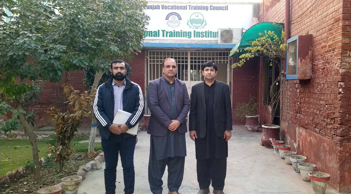 IWRP_Punjab's tweet photo. Under the directions of Project Director PIU Mr. Zohaib Mushtaq, #IWRPP team visited COE sites at Government College of Technology, #Multan and Vocational Training Institute, Multan regulated by @punjab_tevta  and @PVTC_Official 

@ICIDPunjab @EhsanBhuttaPK @VTI_Multan_PVTC https://t.co/dMMg7ujzDI