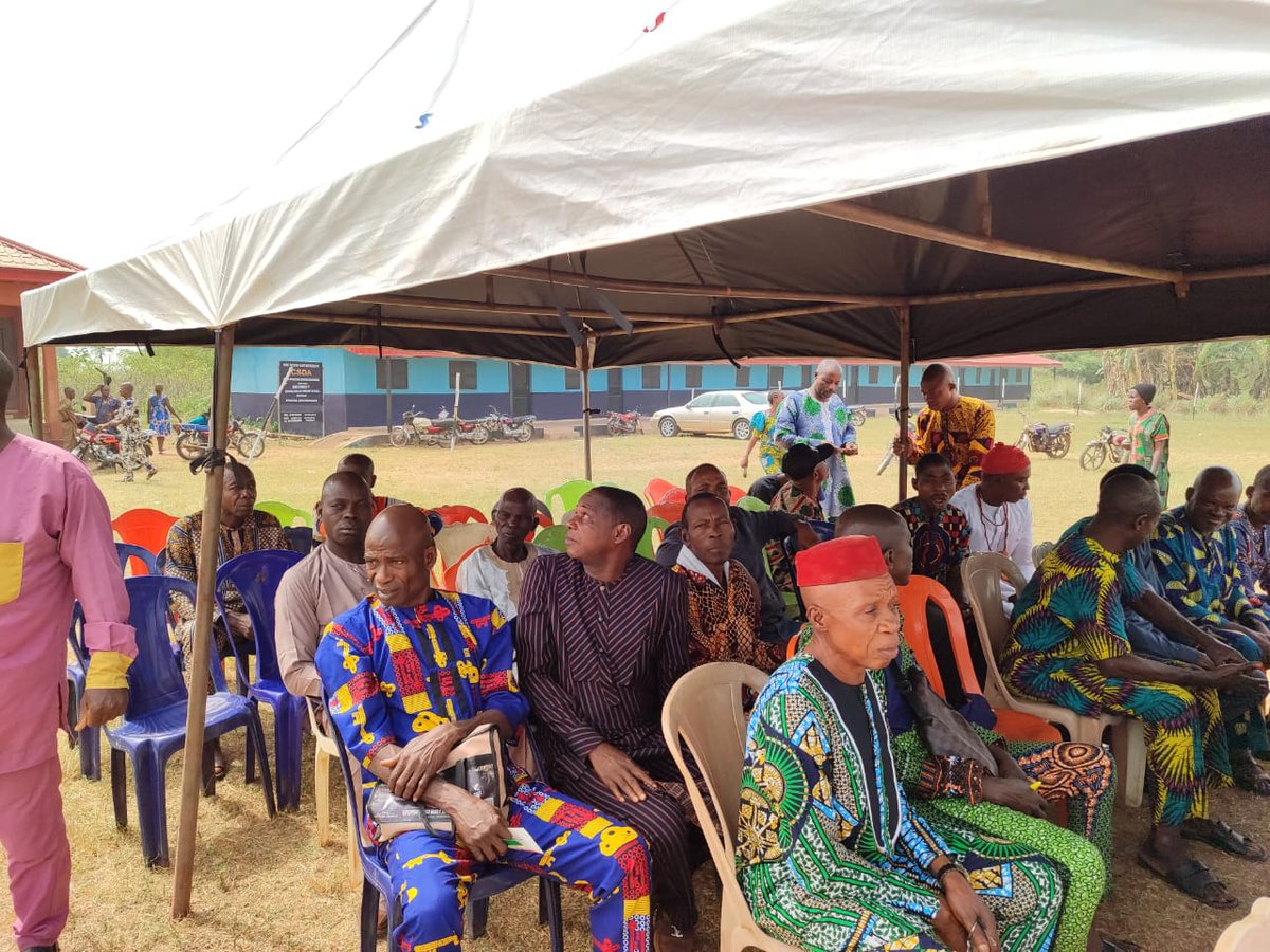dav_owei's tweet image. From the Ward Collation Centre, Aibiokunla Ward 2, Orhionmwon LGA, Edo State, the people are prepared for the Ward Ad-hoc Delegates Congress.
#SupportPDP #Edo2024