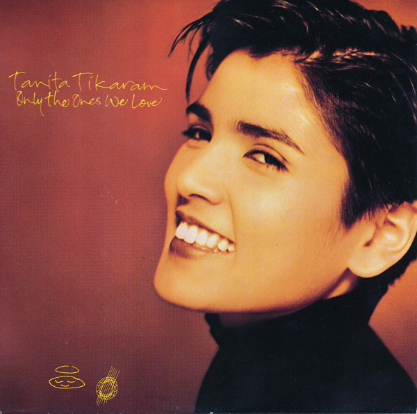 GeorgiosMasman2's tweet photo. "Tanita Tikaram's 3rd album finds the oddball girl locating her real voice at last." #Voxmagazine
#OnThisDay 4 February 1991 #TanitaTikaram released Everybody's Angel. The same team were brought to play incl. @markisham @oharaviolin #MarkCreswell @zombierodargent #PetervanHooke https://t.co/zTih1wyYef