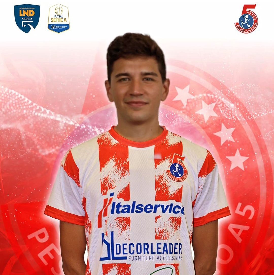 💥 🔄 FICHAJE / Serie A 🇮🇹 💥

🗞️ El español <a href="/JuanFri999/">Juan Fran</a> 🇪🇦 es nuevo jugador del #ItalservicePesaroC5 🇮🇹 para esta temporada (2023-24), procedente del <a href="/CameDossonC5/">Came Dosson C5</a> 🇮🇹 de la Serie A italiana. ¡Mucha suerte al club y al jugador en su etapa juntos! 👏🏼

#Italia #España #Futsal #5x5