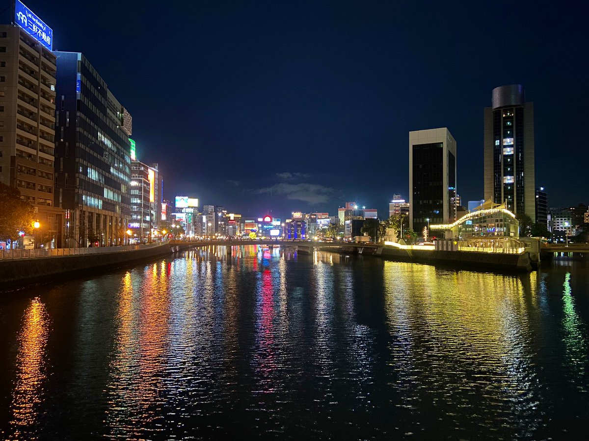 routeform's tweet photo. 仕事を忘れたくて���多の中洲にいるw https://t.co/897j0D738i