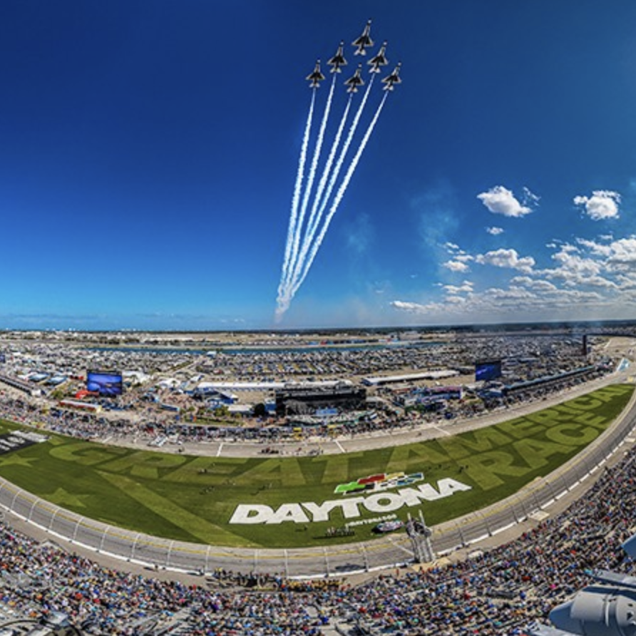 FinkPete's tweet photo. Heute in zwei Wochen. Daytona 500. Live auf @motorvisioncom Ich freu mich! #GermanHomeofNASCAR https://t.co/xg9ScruNuU