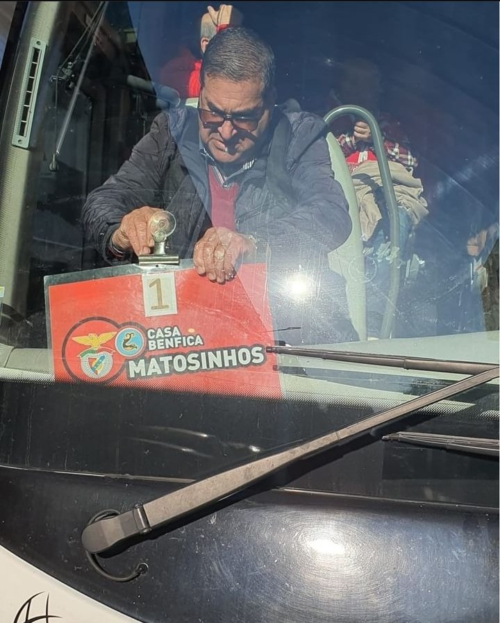 slbamadora's tweet image. O Norte em força a caminho do santuário da luz!🔴⚪🦅🙌
#CasasdoBenfica #SemprePeloBenfica #rumoao39