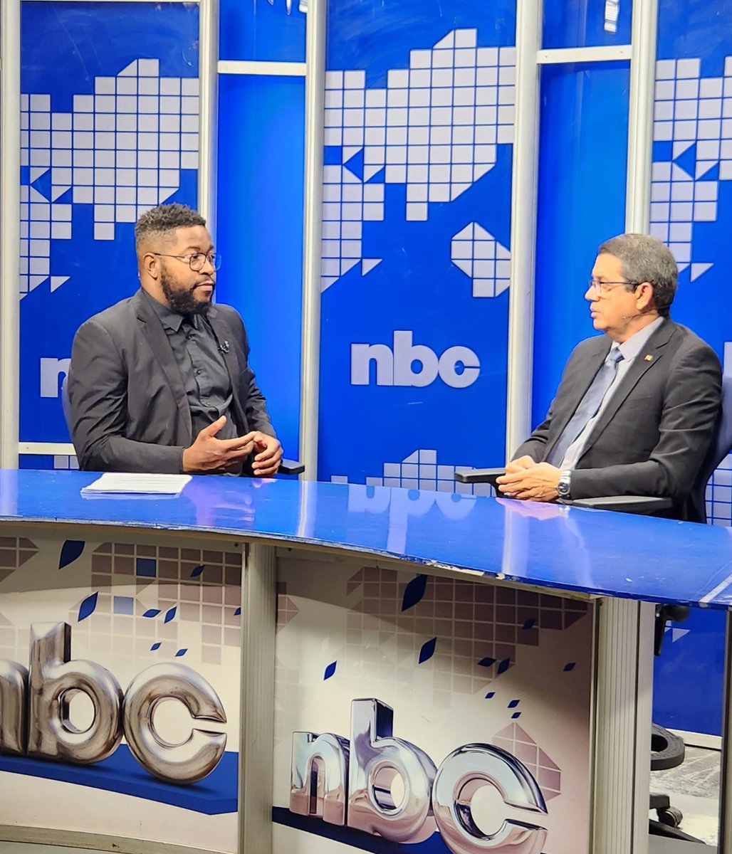 EmbaCubaNamibia's tweet photo. "El pueblo cubano acompaña a Namibia🇳🇦 en estas horas de dolor por la partida del amigo Hage Geingob", expresó el embajador cubano🇨🇺 Sergio Vigoa de la Uz, en entrevista para la cadena televisiva NBC, con motivo del fallecimiento esta madrugada del presidente namibio. https://t.co/HX1a35tJAB