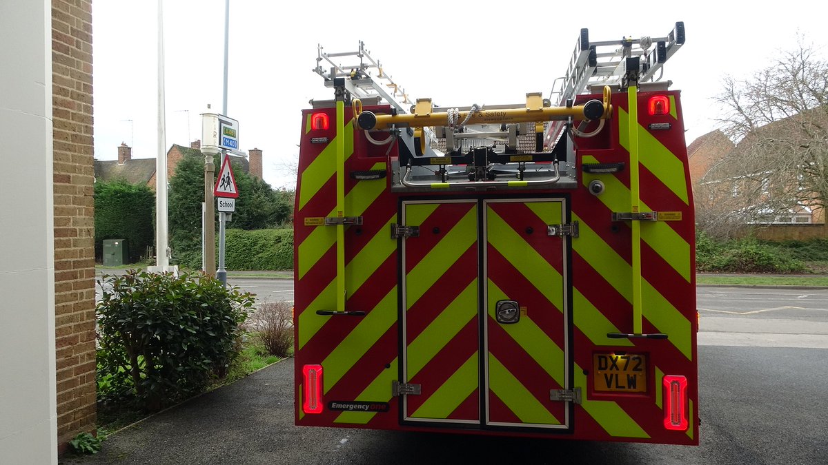 NEmergencyPhot1's tweet photo. Another trip today to @WarksFireRescue, Stratford-Upon -Avon Station. Thanks to the crew for allowing me to get some photos of the appliances https://t.co/LuWjaszJ3g