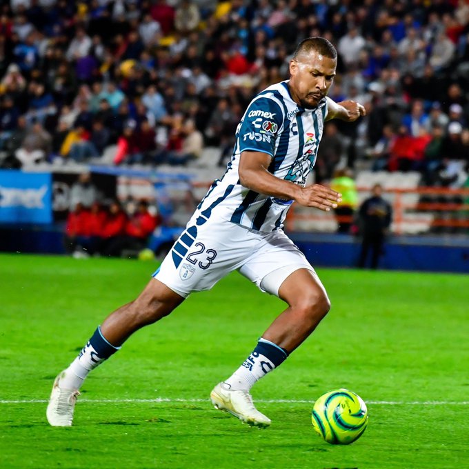 En Pachuca no creen en Dioses Aztecas porque tienen al Rey Salomón.  

El gladiador es el máximo goleador del fútbol Mexicano y además tiene 1 asistencia. 

  El mejor "9" de Venezuela, hoy, ayer y mañana Pa´ que sepan