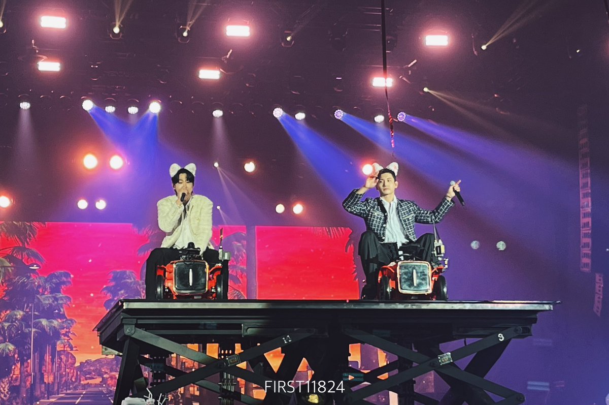 สี่รูปที่ชอบที่สุดจากเมื่อวาน ขอบคุณที่กลับมาหาแฟนไทยนะคะ <a href="/TVXQ/">TVXQ!</a> ❤️

#TVXQ! #TVXQ_20n2
#2024_TVXQ_TOUR #BANGKOK
#2024_TVXQ_TOUR_inBANGKOK