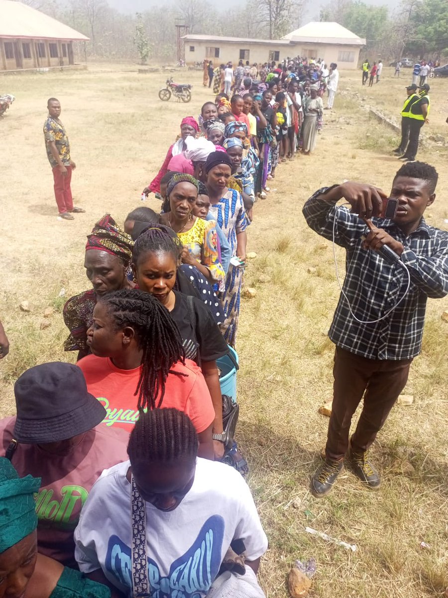 _FredrickO's tweet image. Ongoing Ad-hoc congress in Igara, Ward 1 in Akoko Edo Local Government. 
#SupportPDP