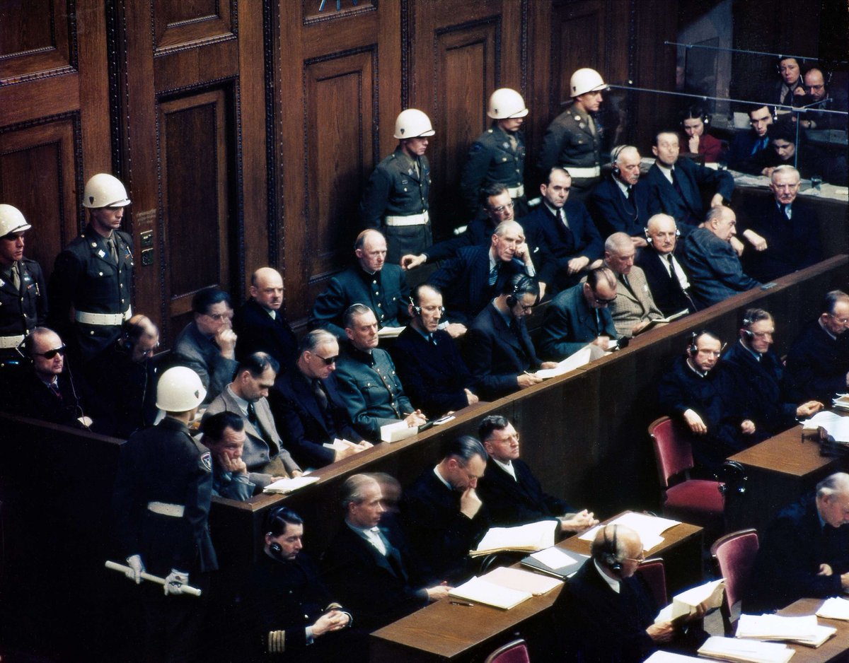 El 4 de febrero de 1945 se reunieron en Yalta (Ucrania), Franklin D. Roosevelt, W. Churchill, Stalin en una cumbre internacional que resultaría decisiva para el fin de la Segunda Guerra Mundial.

🔴 'Semanas de guerra: Enero 1945 - Noviembre 1945'