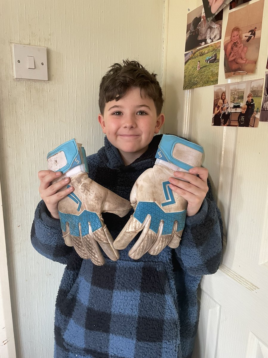 Barry Fisher tweet media