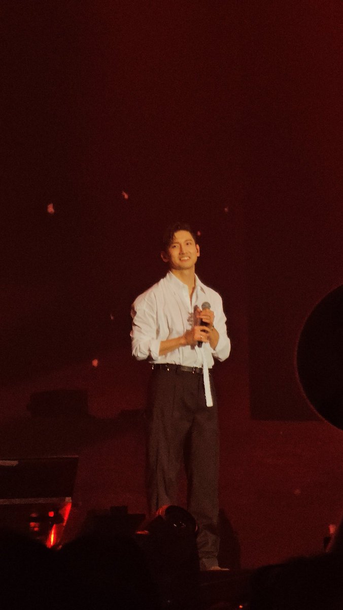 lunarsunflame's tweet photo. ผ้า "PRINCE SHIM" สร้างเรื่องในหลุม AL มากค่ะ 🤧🤧🤧 https://t.co/uH1Zwa7nJN