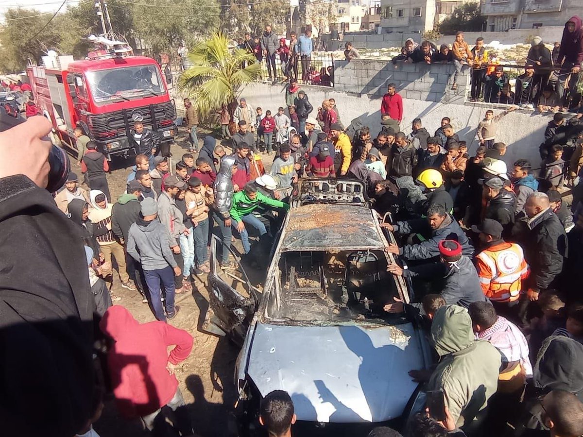 Timesofgaza's tweet photo. Multiple injured after a car bombing by the Israeli occupation took place in Rafah https://t.co/YstdgXfHmG