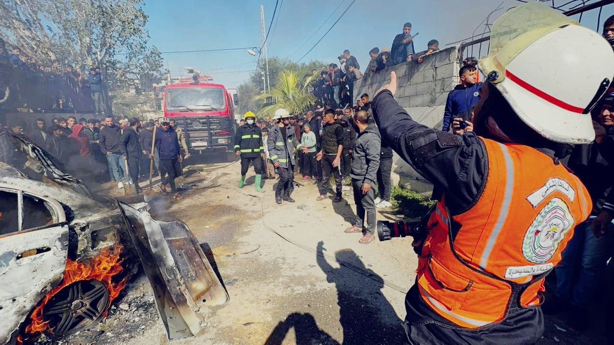 Timesofgaza's tweet photo. Multiple injured after a car bombing by the Israeli occupation took place in Rafah https://t.co/YstdgXfHmG