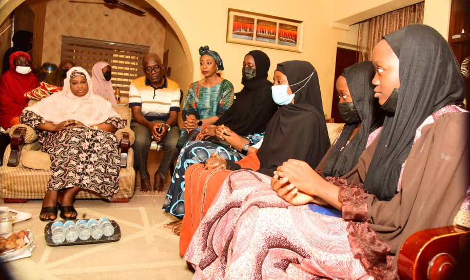 drmmariya's tweet photo. I paid a sympathy visit to the family of Al-Kadriyar Mansoor, whose daughters were recently released after several days in kidnappers den. https://t.co/XdWCwCs9GB