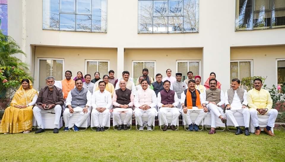 Vinay Sahasrabuddhe tweet media