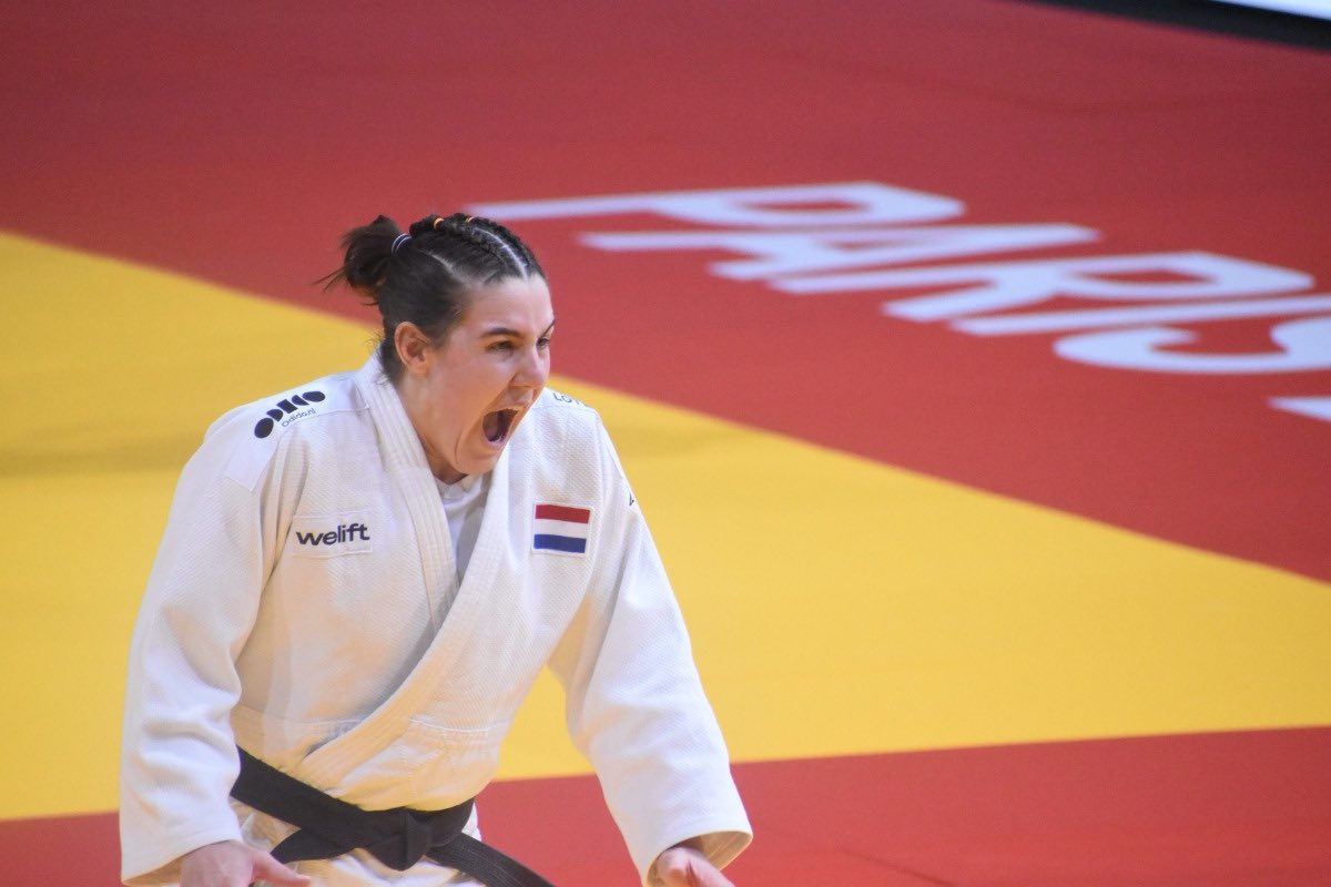 Hans van Essen tweet media