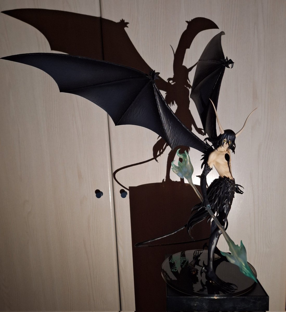 0Hiory0's tweet photo. No puedo dejar de mirarla. Es tan preciosa 🦇💚  @JuanmaDH07 @JavierGL_27 @KonSunKo @ Silvia @NekoShana13 https://t.co/Y8QI0VfpT4
