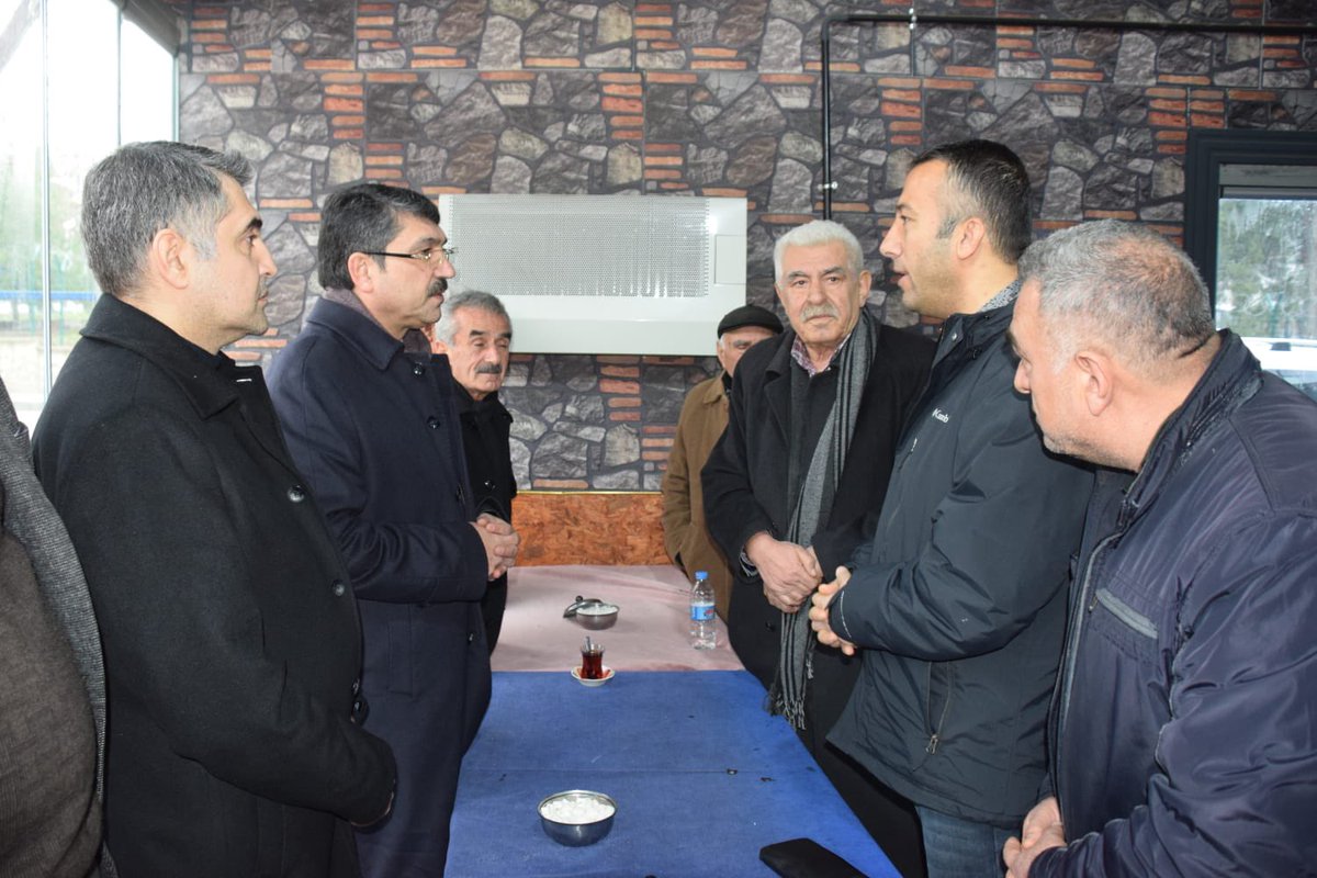 📍Batman 🩺
Batman Eğitim ve Araştırma Hastanesi'nde yatan hasta yakınlarını Belediye Başkan adayımız Sn. <a href="/asebaticeylan/">Adil Sebati Ceylan</a> ile birlikte ziyaret ettik. Tedavileri süren hastalarımızın yakınlarına hem geçmiş olsun diledik hem de sıkıntılarını dinledik. Tüm hastalarımıza acil şifalar