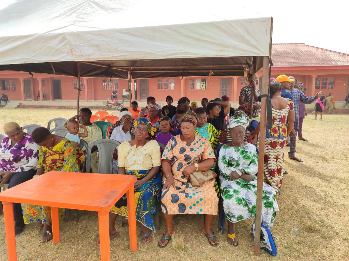 Arese_Mikel's tweet image. Live from the ward collation centre in Aibiokunla Ward 2, Orhionmwon LGA, Edo State – it’s time for the Ward Ad-hoc delegates congress! #Edo2024 #SupportPDP