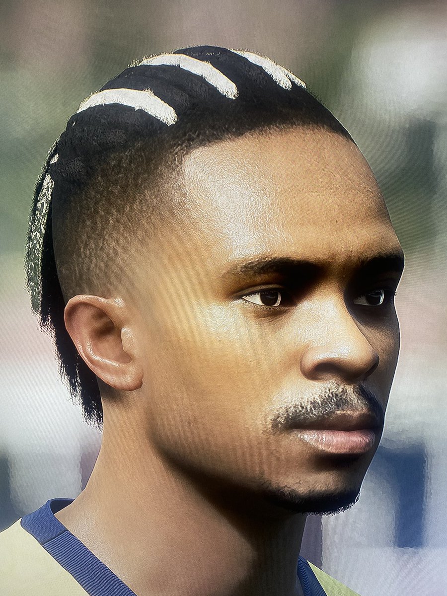 SamuelR39285685's tweet photo. @BeboFacemaker @BelRedDevils @JeremyDoku @ManCity @premierleague @play_eFootball @EASPORTS @EASPORTSFC @UFLgame @Konami Please convert Lincoln 🙏 https://t.co/QE39O7B4Io