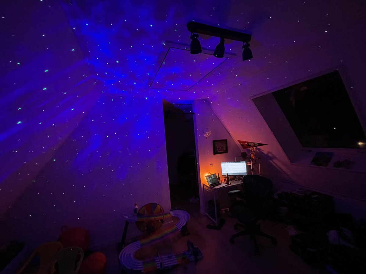 inkubot's tweet image. inku.bot.nu/posts/current-…

current nerd setup
#slackware #linux