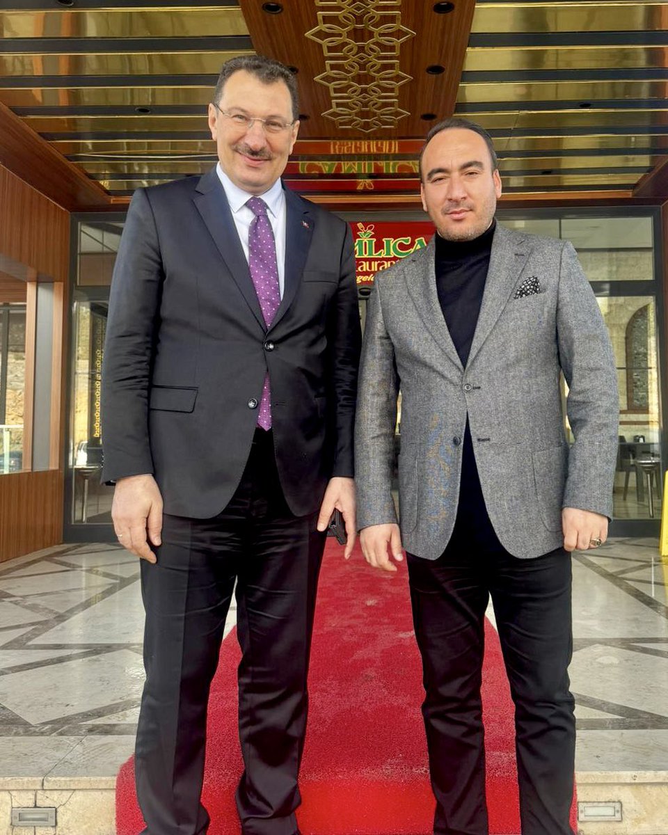 AK Parti Genel Başkan Yardımcısı,Seçim İşleri Genel Başkanımız Ali İhsan Yavuz ve AK Parti Malatya İl Başkanımız Namık Gören'in iş yerimize yapmış oldukları nazik ziyaretleri için teşekkür ediyorum. <a href="/aliihsanyavuz54/">Ali İhsan YAVUZ</a> <a href="/namikgorentr/">Namık Gören</a>