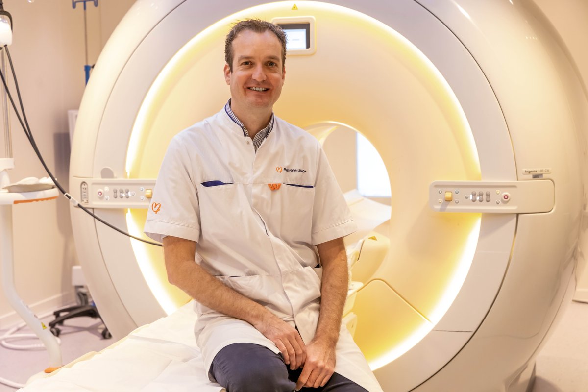 Zuurstoftekort bij de geboorte kan hersenschade bij baby's veroorzaken. Kinderarts-neonatoloog dr. Reint Jellema onderzoekt preklinisch de beste timing van koeling &amp; stamceltherapie om hersenschade te voorkomen👉shorturl.at/bghV9