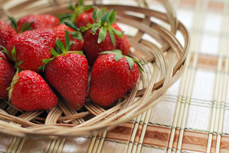 Packed with antioxidants and nutrients, these little red gems could be your brain's new best friend to boost your productivity🌐

Stay sharp and enjoy the sweet benefits of strawberries! 🍓💡

#Strawberries #Foodie #FoodieBeauty  #BrainBoost #Nutrition #wellness  #HealthTips